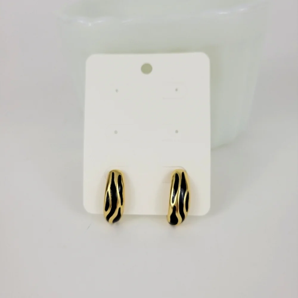 Elegant Gold and Black Hoop Earrings NWOT